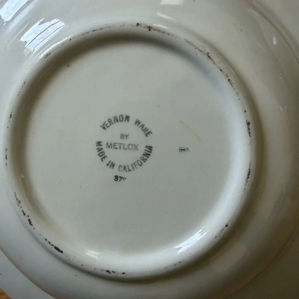 Vernon ware metlox Florence bowl set 37” and 10 3/4” lemon blueberry blackberry